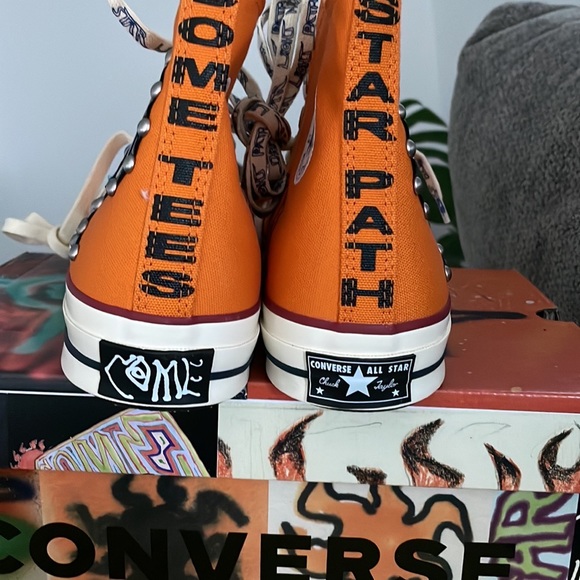 Converse - Picture 3 of 8